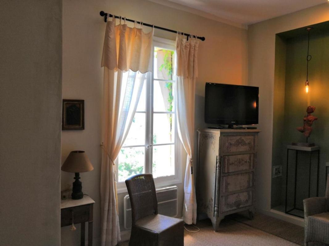 Chambre d'Hôtes au Domaine du Soleil Couchant Saint-André-de-Roquelongue Chambre photo